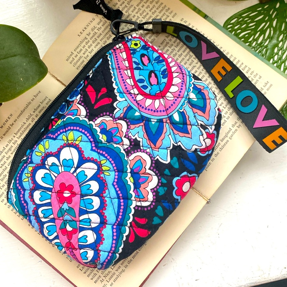 Vera Bradley Wristlet NWOT